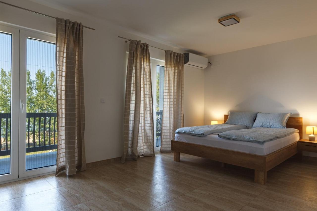 Apartmani Porto Golubac Exteriör bild