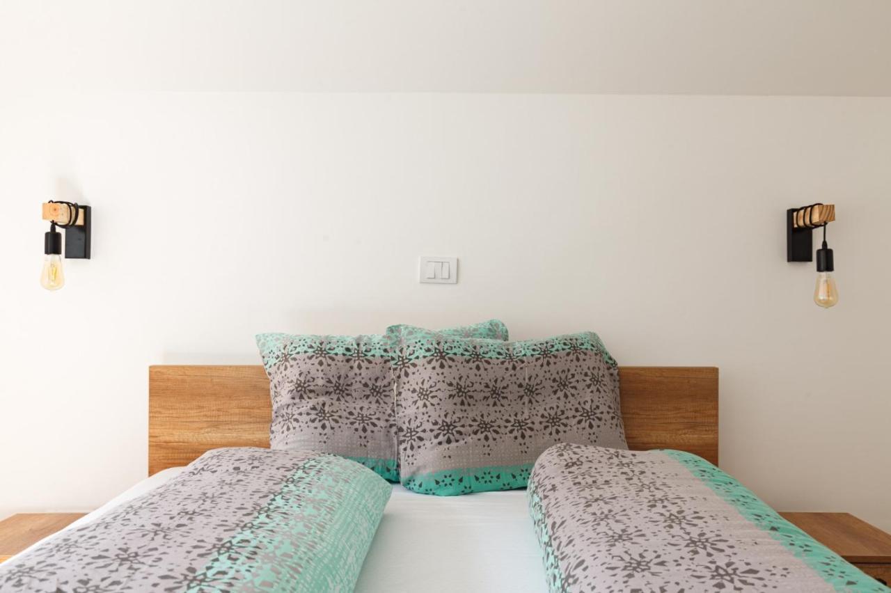 Apartmani Porto Golubac Exteriör bild
