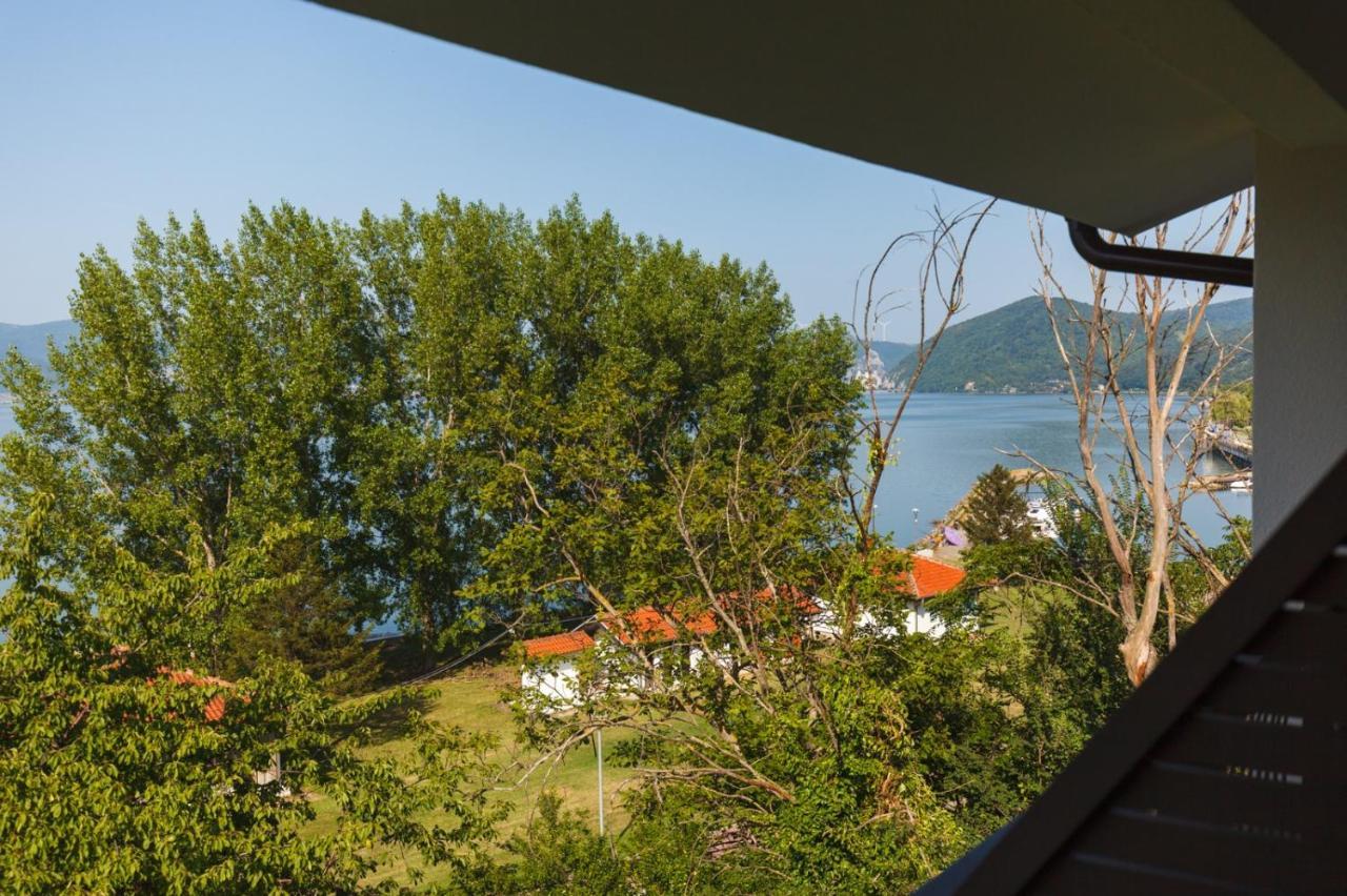 Apartmani Porto Golubac Exteriör bild